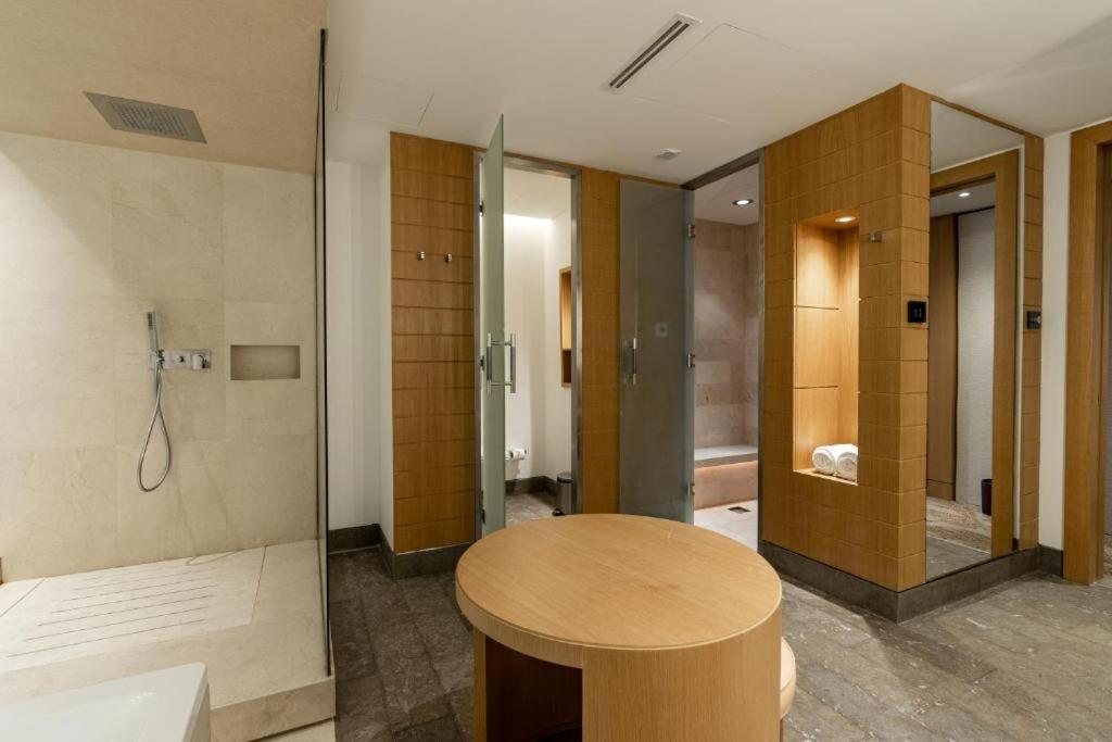 Al Anoud Towers Apartment